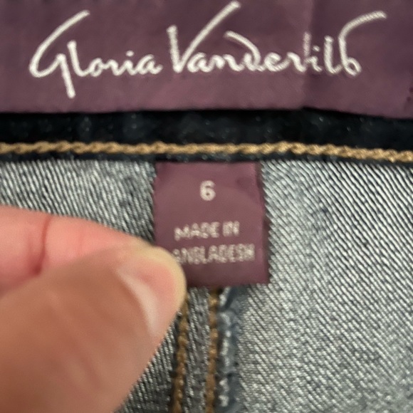 👖👖👖JeansGloria Vanderbilt. Size 6 Tapered Leg, Classic Rise. Super comfy. New - Picture 3 of 5